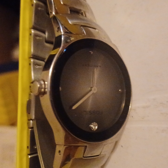 Watch - Picture 2 of 4